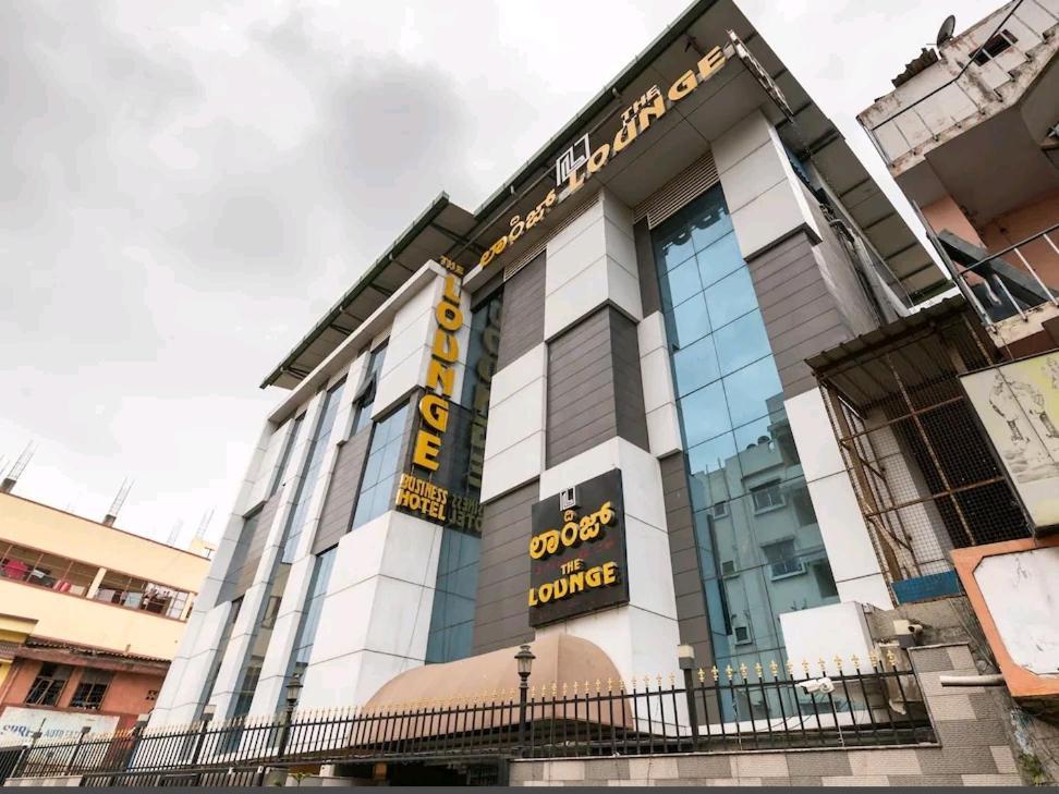 The Lounge Business Hotel Bangalore Buitenkant foto